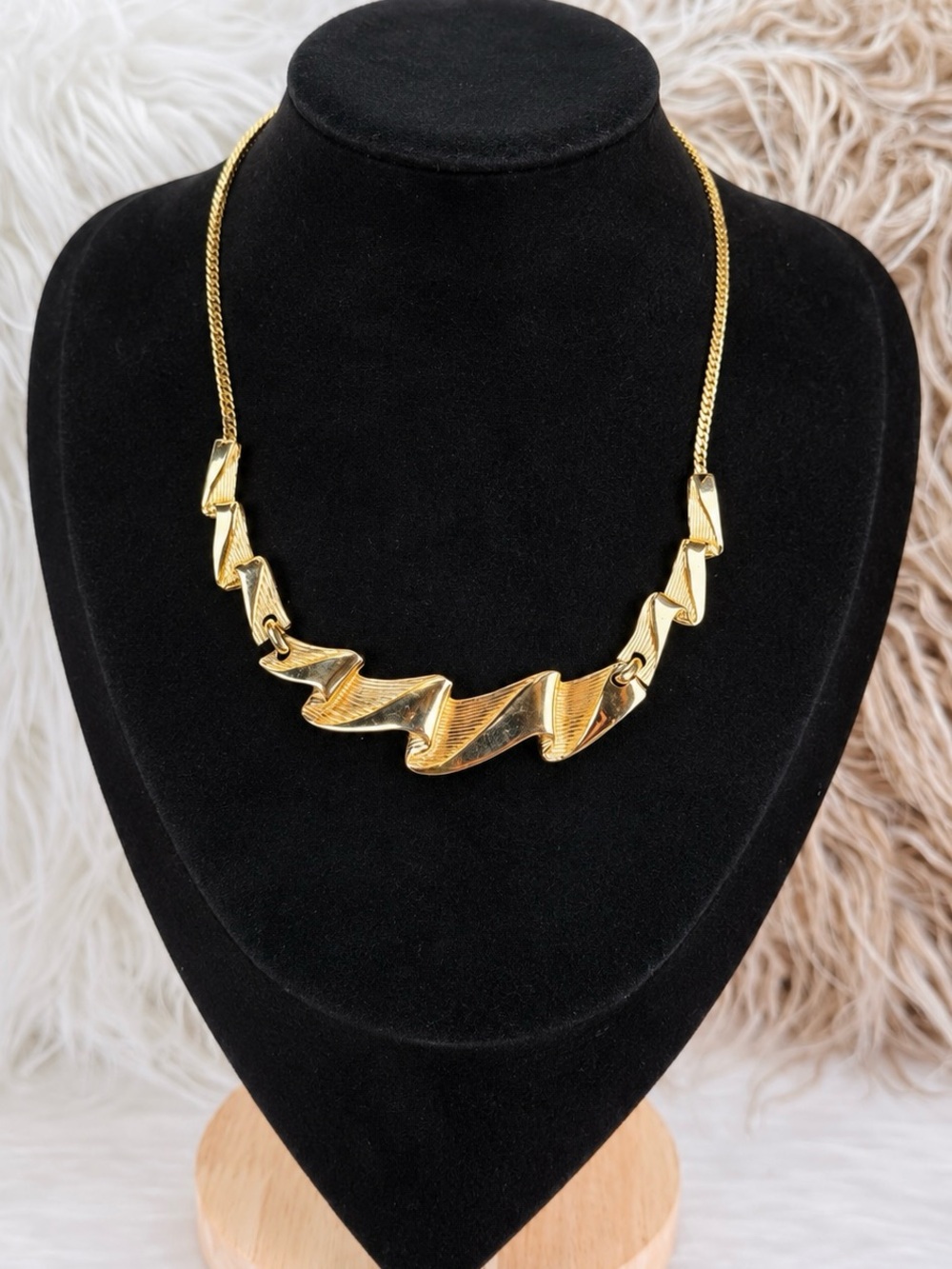 Vintage aged goldtone, choker style necklace